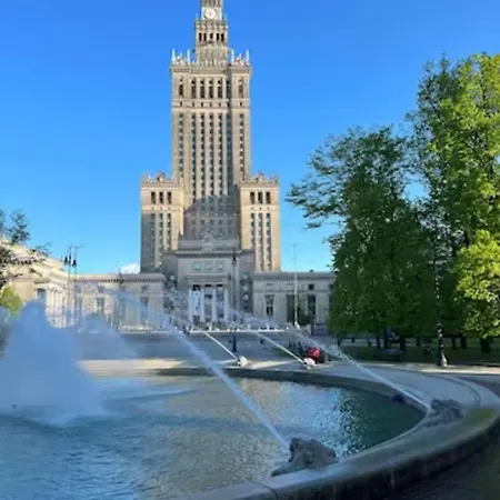 Homestay - Warm Close To City Center Проживание в семье