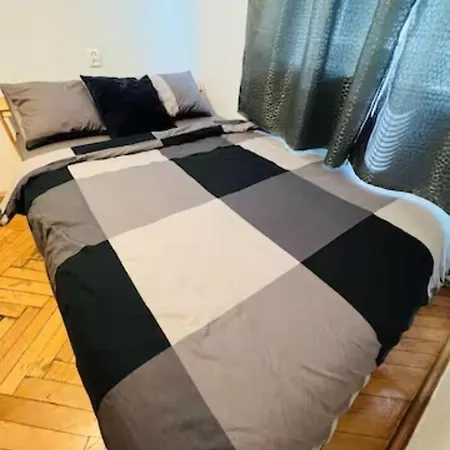 Homestay - Warm Close To City Center Homestay *